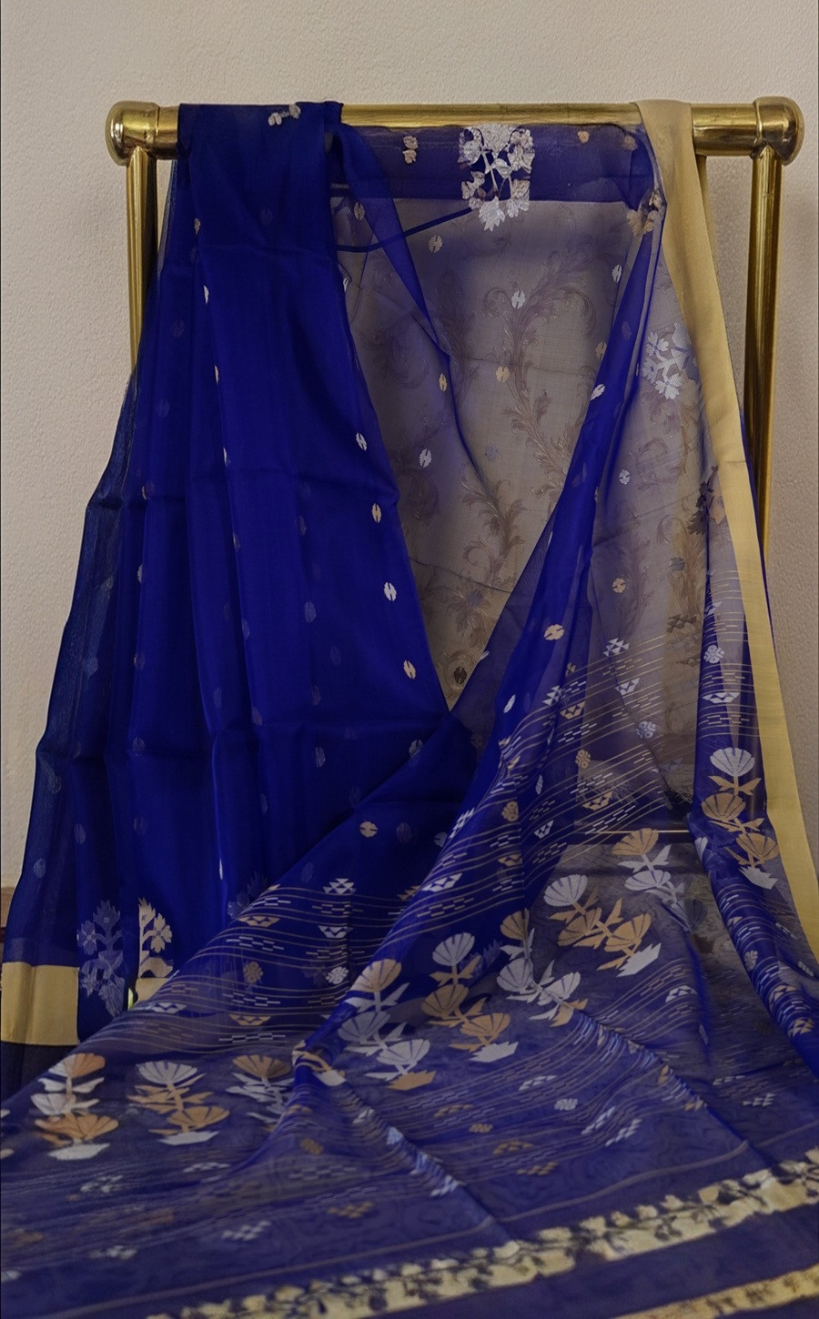 The neel pushp jamdani