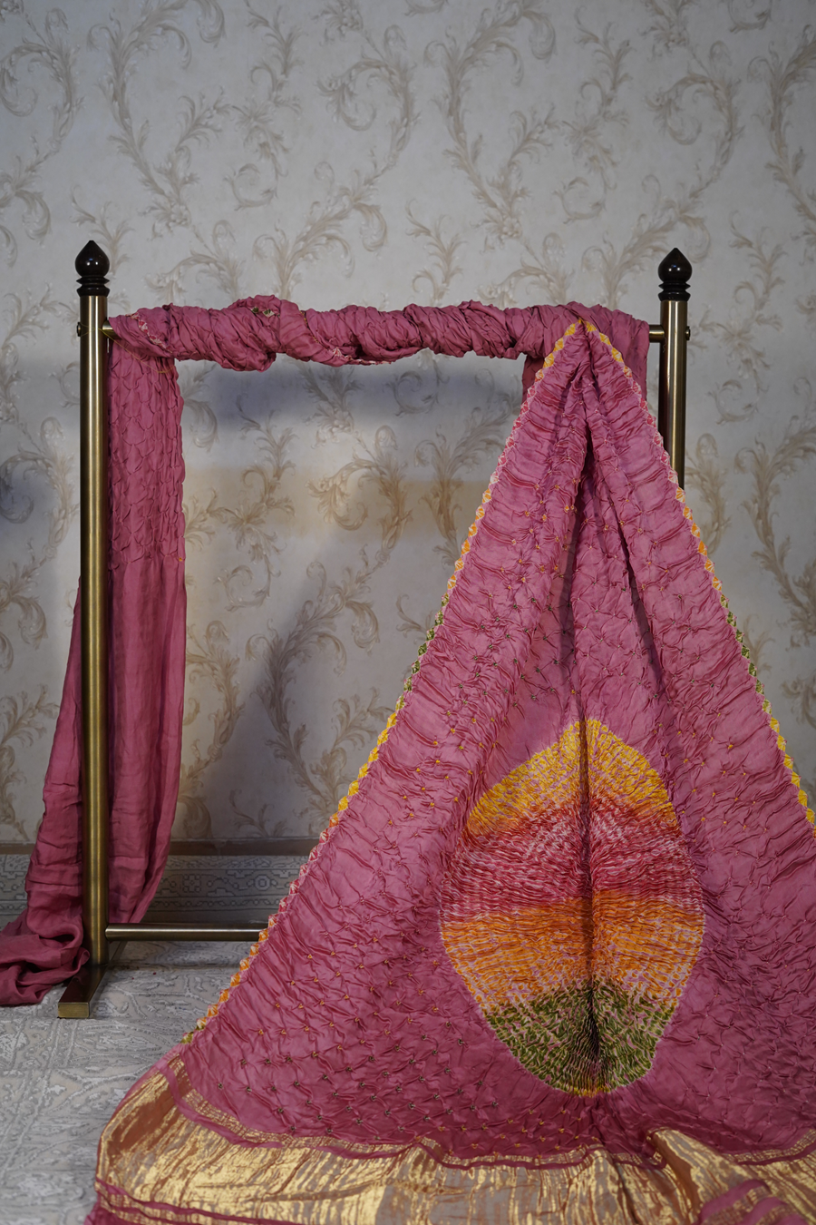 The gulabi rangchakra